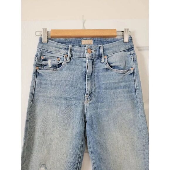 Mother High Waisted Looker Ankle Fray in Super Blast From The Past
25 - Picture 4 of 9